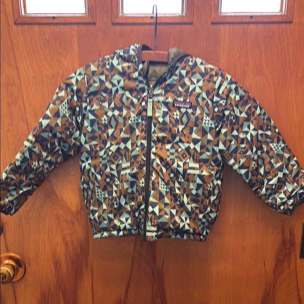GUC Patagonia reversible worn wear puffer coat